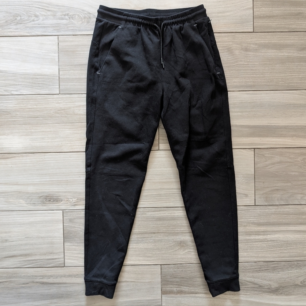 Old Navy Dynamic Fleece Four Way Stretch Jogger